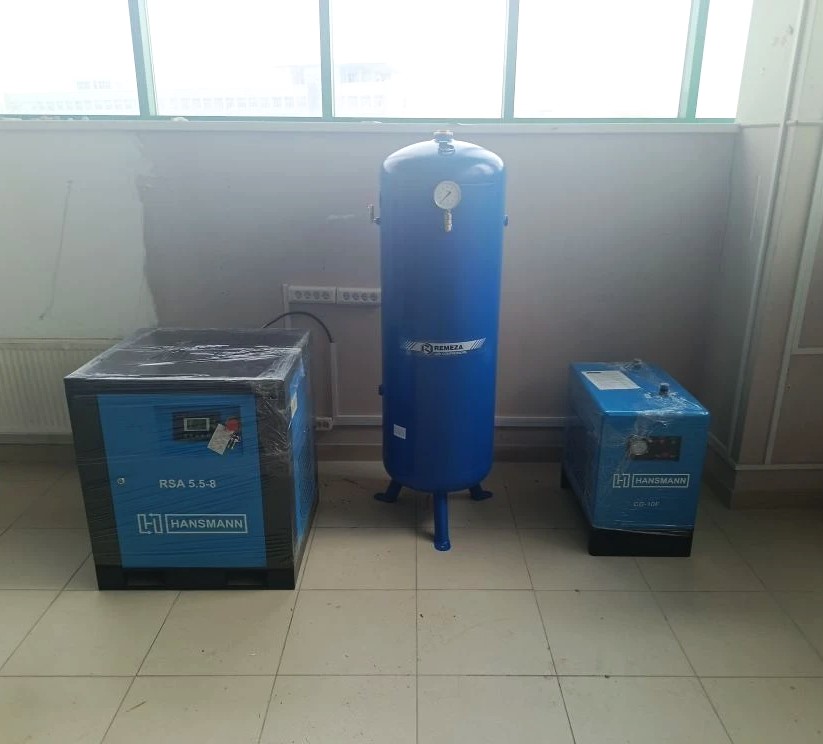 Винтовой компрессор Hansmann RSA 5.5 8 для ООО «РУСТРЕЙД»
